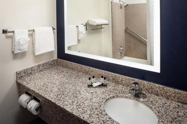 Hotel Bridgeway Tucson Int'l Airport and Suites image 22